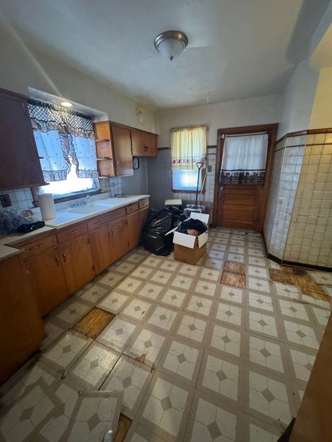 Tiny photo for 10210 S Prairie Avenue, Chicago, IL 60628 (MLS # 12607609)