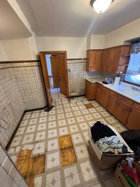 Tiny photo for 10210 S Prairie Avenue, Chicago, IL 60628 (MLS # 12607609)