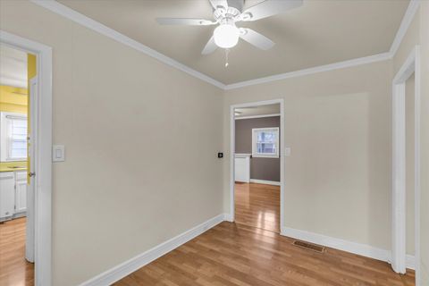 Tiny photo for 108 W Vermont Avenue, Urbana, IL 61801 (MLS # 12519335)