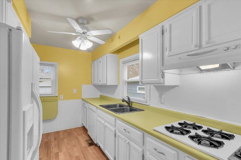 Tiny photo for 108 W Vermont Avenue, Urbana, IL 61801 (MLS # 12519335)