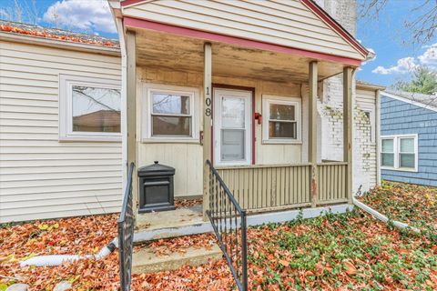 Tiny photo for 108 W Vermont Avenue, Urbana, IL 61801 (MLS # 12519335)