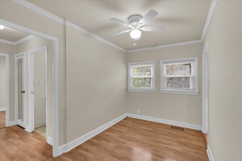 Tiny photo for 108 W Vermont Avenue, Urbana, IL 61801 (MLS # 12519335)