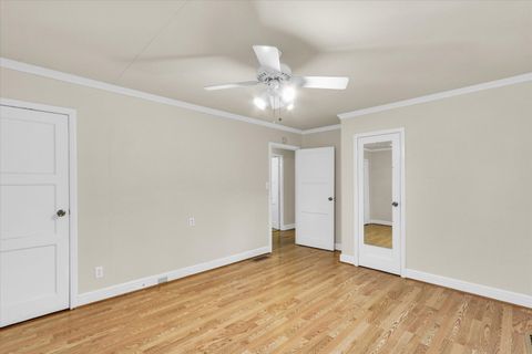 Tiny photo for 108 W Vermont Avenue, Urbana, IL 61801 (MLS # 12519335)