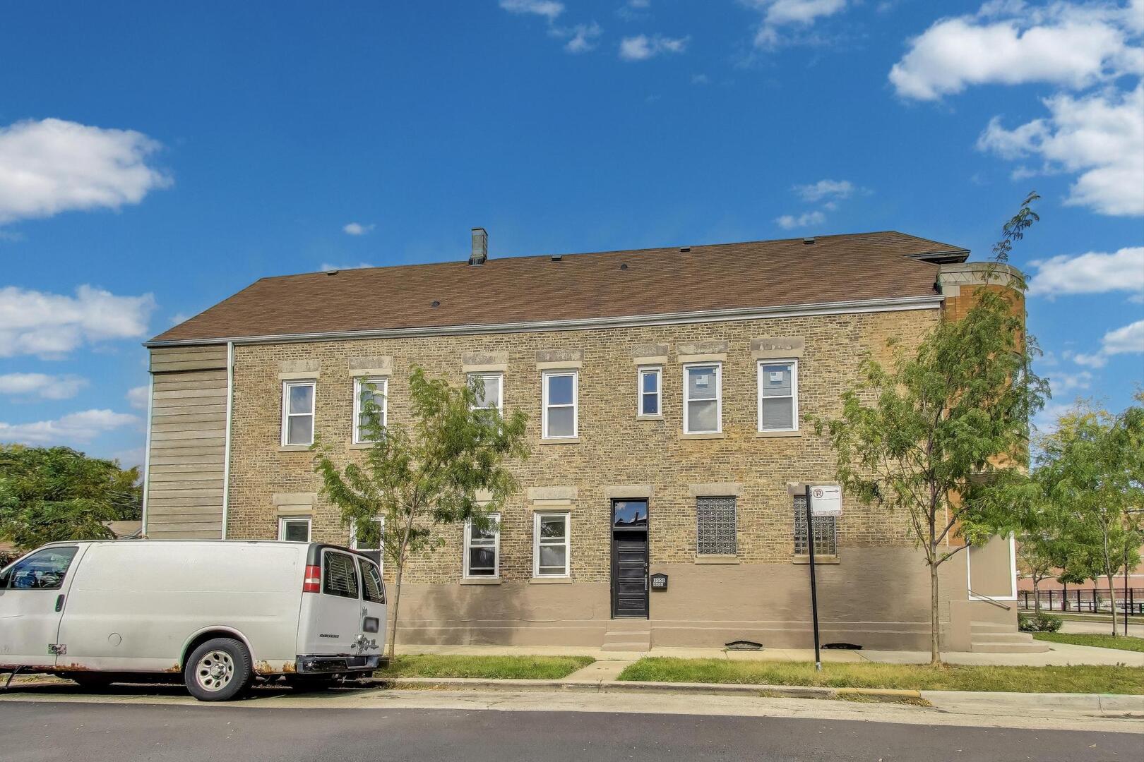 3558 S Honore Street