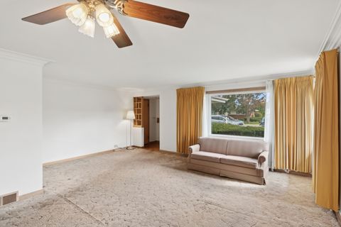 Tiny photo for 5704 N Ozark Avenue, Chicago, IL 60631 (MLS # 12486580)