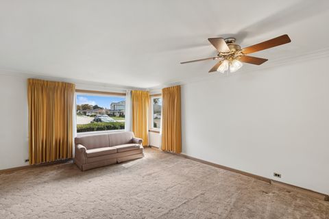 Tiny photo for 5704 N Ozark Avenue, Chicago, IL 60631 (MLS # 12486580)