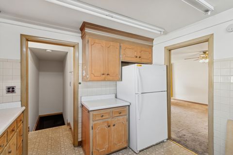 Tiny photo for 5704 N Ozark Avenue, Chicago, IL 60631 (MLS # 12486580)