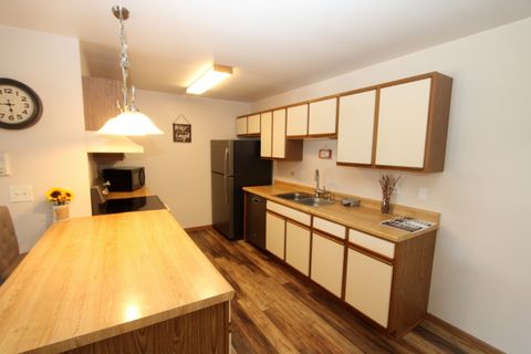 Tiny photo for 929 Golf Course Road #4, Crystal Lake, IL 60014 (MLS # 12453108)