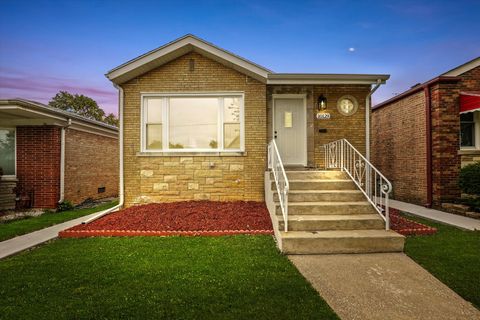 Tiny photo for 10129 S Indiana Avenue, Chicago, IL 60628 (MLS # 12533027)