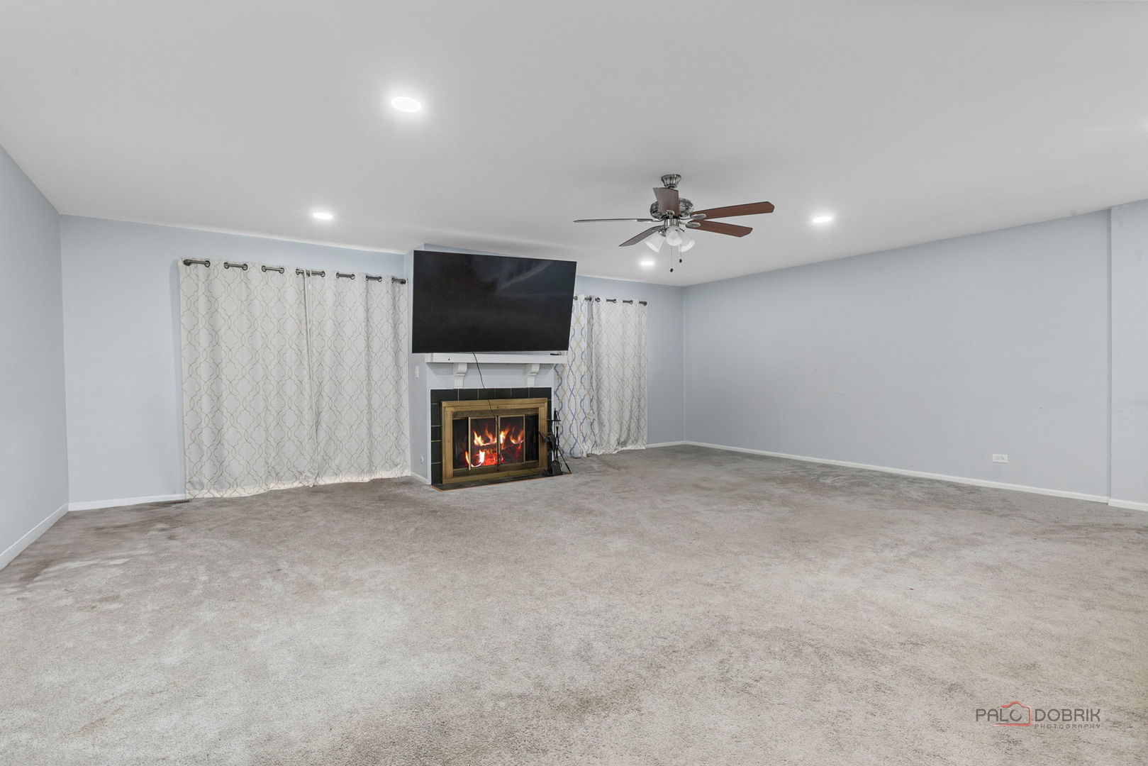 377 E Forest Knoll Drive
