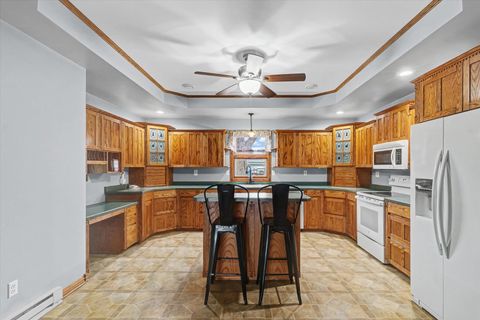 Tiny photo for 726 E Thompson Avenue, Hoopeston, IL 60942 (MLS # 12553426)