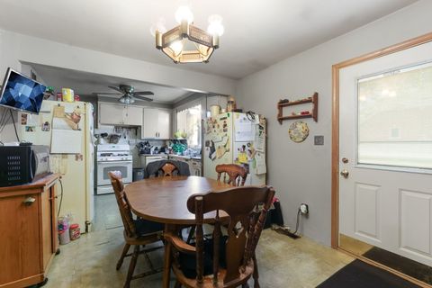 Tiny photo for 7501 W Winnemac Avenue, Harwood Heights, IL 60706 (MLS # 12481399)