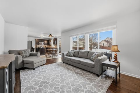 Tiny photo for 13 Callery Court, Bolingbrook, IL 60490 (MLS # 12559404)