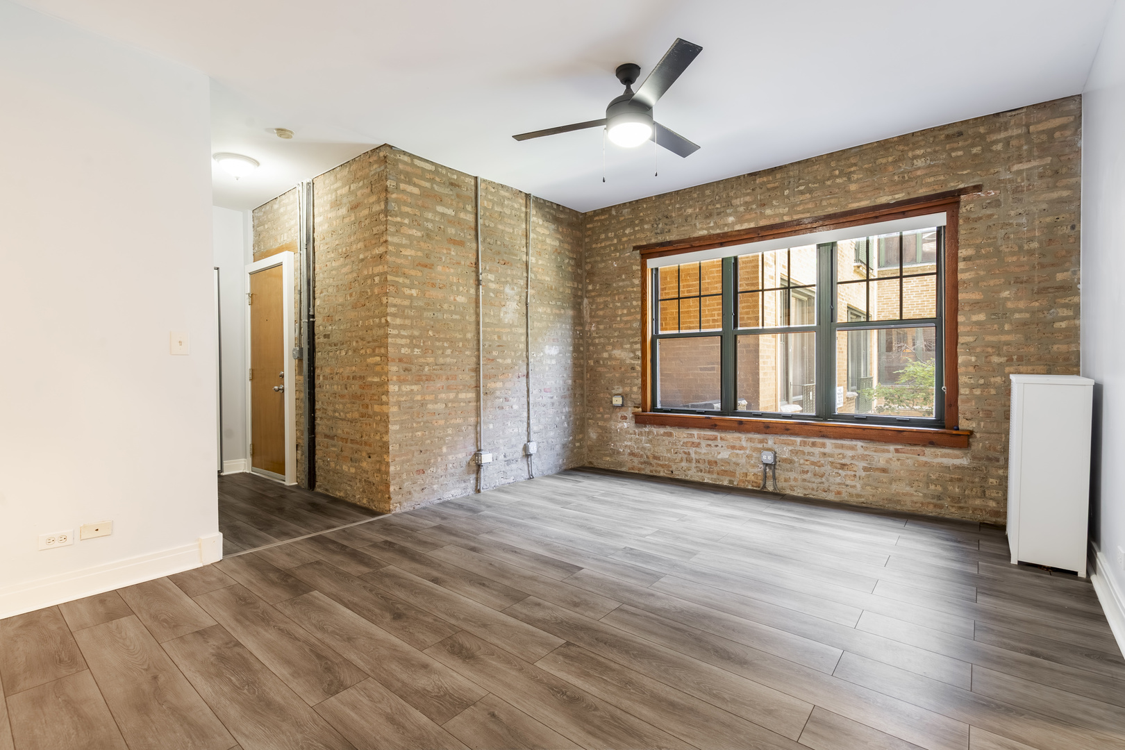 7025 N Sheridan Road 1N