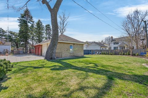 Tiny photo for 618 Monroe Avenue, River Forest, IL 60305 (MLS # 12597965)