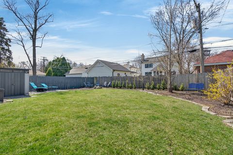 Tiny photo for 618 Monroe Avenue, River Forest, IL 60305 (MLS # 12597965)