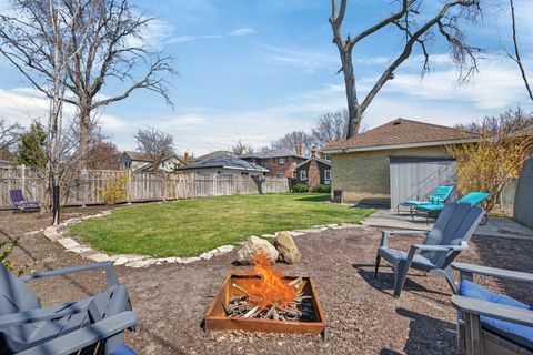Tiny photo for 618 Monroe Avenue, River Forest, IL 60305 (MLS # 12597965)