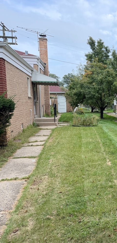 Tiny photo for 7935 Keystone Avenue, Skokie, IL 60076 (MLS # 12771380)