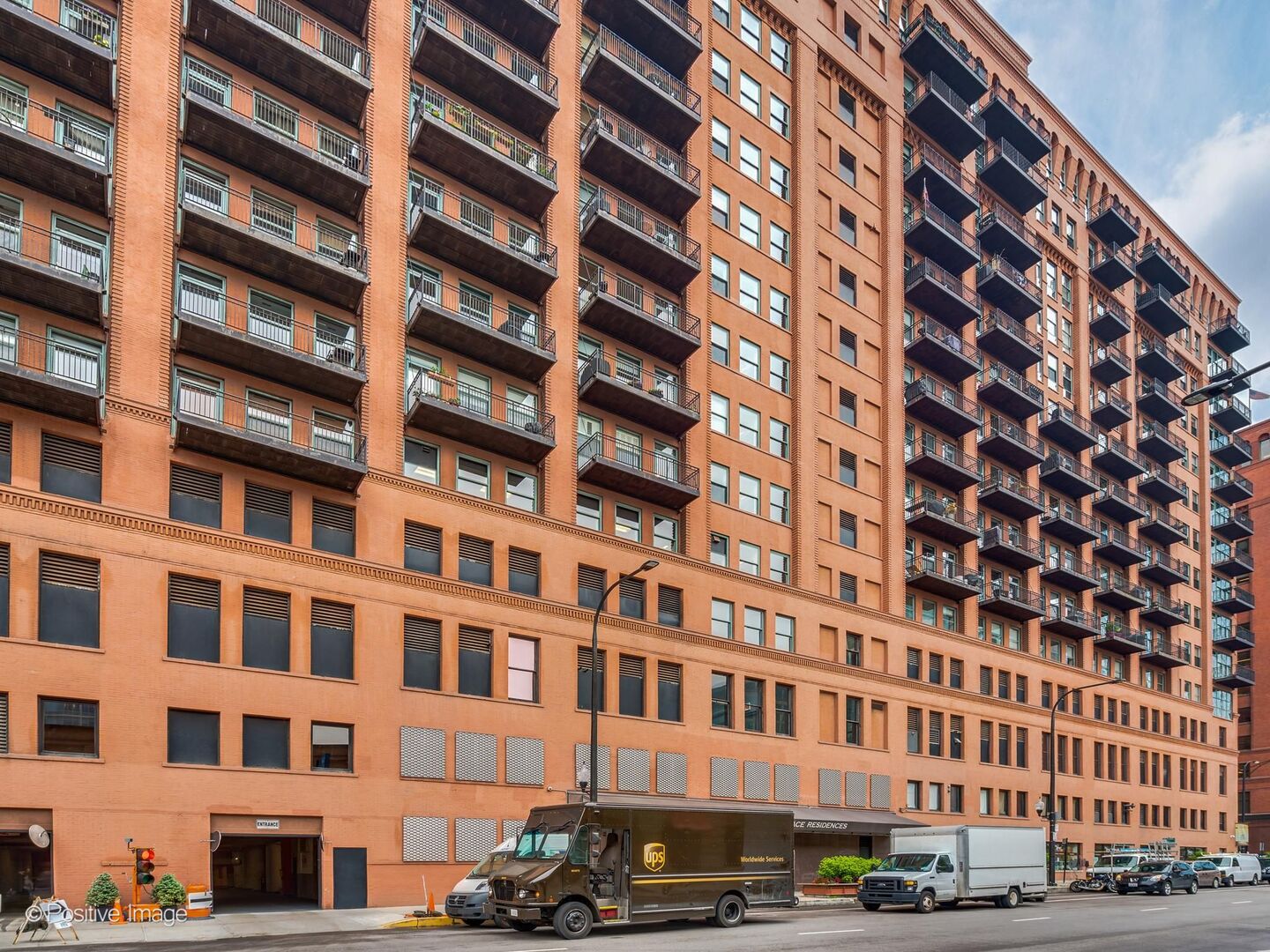 165 N CANAL Street 815