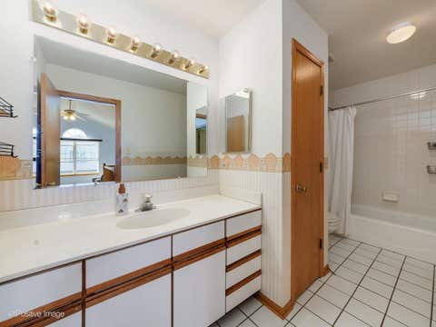 Tiny photo for 7420 Maple Drive, Justice, IL 60458 (MLS # 12694090)