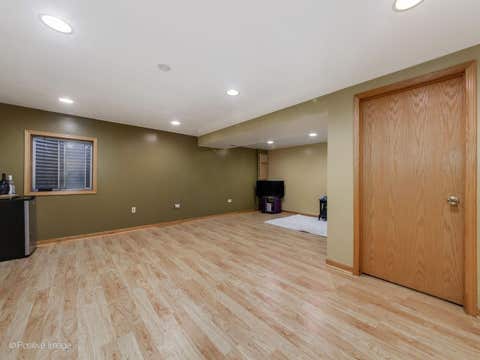 Tiny photo for 7420 Maple Drive, Justice, IL 60458 (MLS # 12694090)