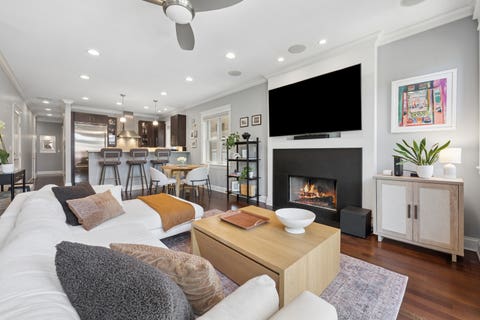 Tiny photo for 1039 W Grace Street #2, Chicago, IL 60613 (MLS # 12669360)