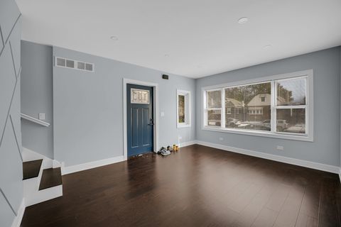Tiny photo for 9356 S Manistee Avenue, Chicago, IL 60617 (MLS # 12515042)