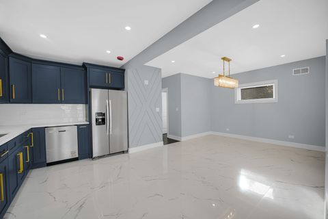 Tiny photo for 9356 S Manistee Avenue, Chicago, IL 60617 (MLS # 12515042)