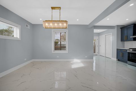 Tiny photo for 9356 S Manistee Avenue, Chicago, IL 60617 (MLS # 12515042)