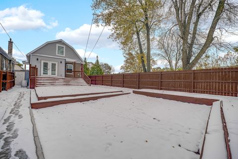 Tiny photo for 9356 S Manistee Avenue, Chicago, IL 60617 (MLS # 12515042)