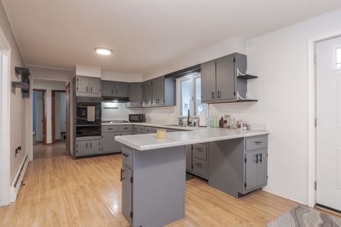 Tiny photo for 1500 E Jefferson Street, Clinton, IL 61727 (MLS # 12428475)