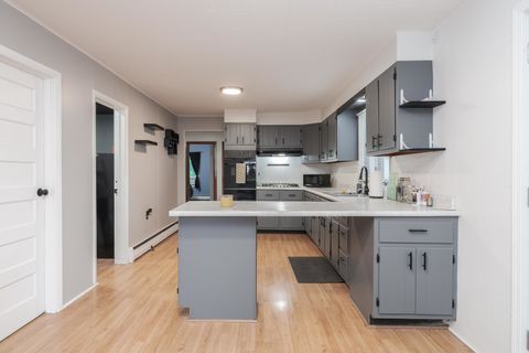 Tiny photo for 1500 E Jefferson Street, Clinton, IL 61727 (MLS # 12428475)
