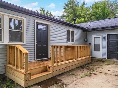 Tiny photo for 1500 E Jefferson Street, Clinton, IL 61727 (MLS # 12428475)