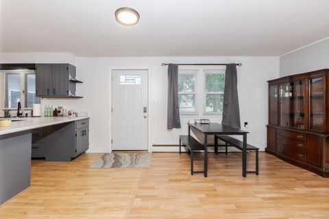 Tiny photo for 1500 E Jefferson Street, Clinton, IL 61727 (MLS # 12428475)