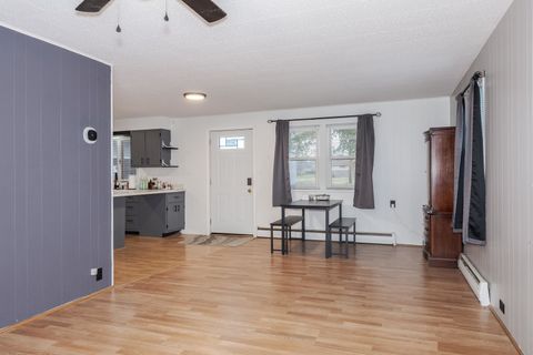 Tiny photo for 1500 E Jefferson Street, Clinton, IL 61727 (MLS # 12428475)