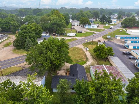 Tiny photo for 1500 E Jefferson Street, Clinton, IL 61727 (MLS # 12428475)
