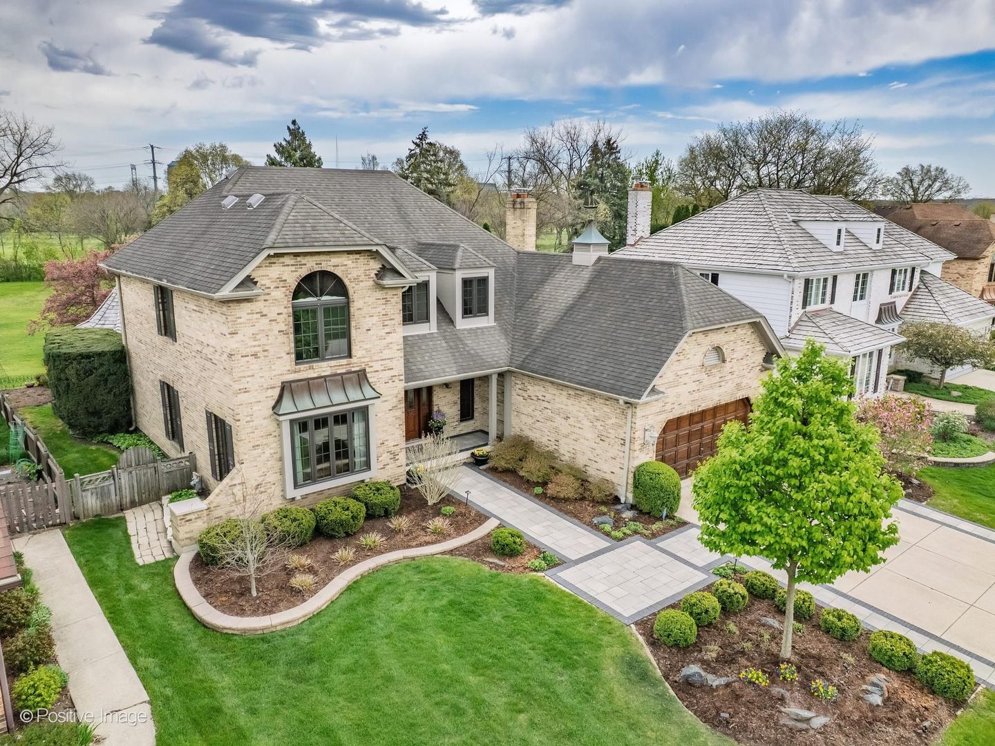 2S517 Danbury Drive