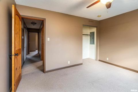 Tiny photo for 18662 Liberty School Road, Thompsonville, IL 62890 (MLS # EB460690)