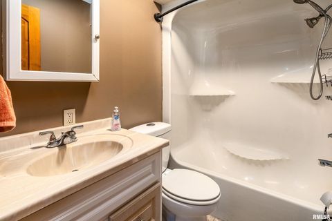 Tiny photo for 18662 Liberty School Road, Thompsonville, IL 62890 (MLS # EB460690)