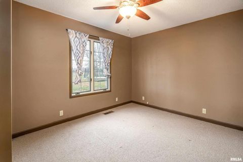 Tiny photo for 18662 Liberty School Road, Thompsonville, IL 62890 (MLS # EB460690)