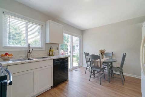 Tiny photo for 227 E Lakeside Drive, Vernon Hills, IL 60061 (MLS # 12730073)