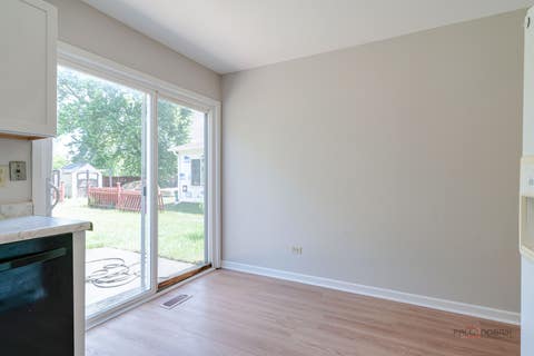 Tiny photo for 227 E Lakeside Drive, Vernon Hills, IL 60061 (MLS # 12730073)