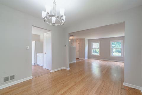 Tiny photo for 227 E Lakeside Drive, Vernon Hills, IL 60061 (MLS # 12730073)