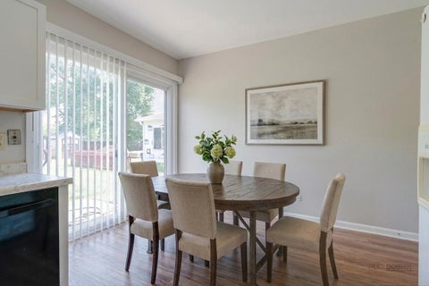 Tiny photo for 227 E Lakeside Drive, Vernon Hills, IL 60061 (MLS # 12730073)