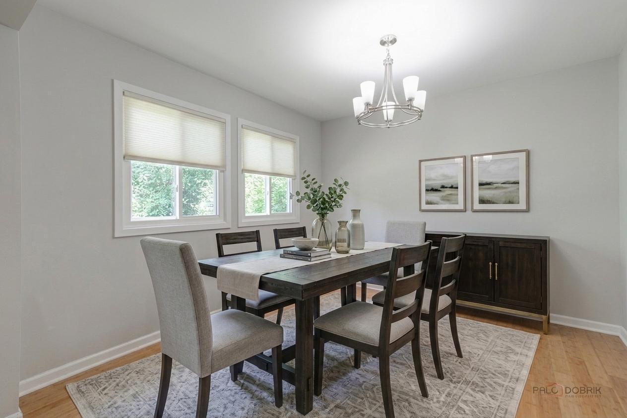 227 E Lakeside Drive