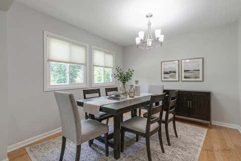 Tiny photo for 227 E Lakeside Drive, Vernon Hills, IL 60061 (MLS # 12730073)
