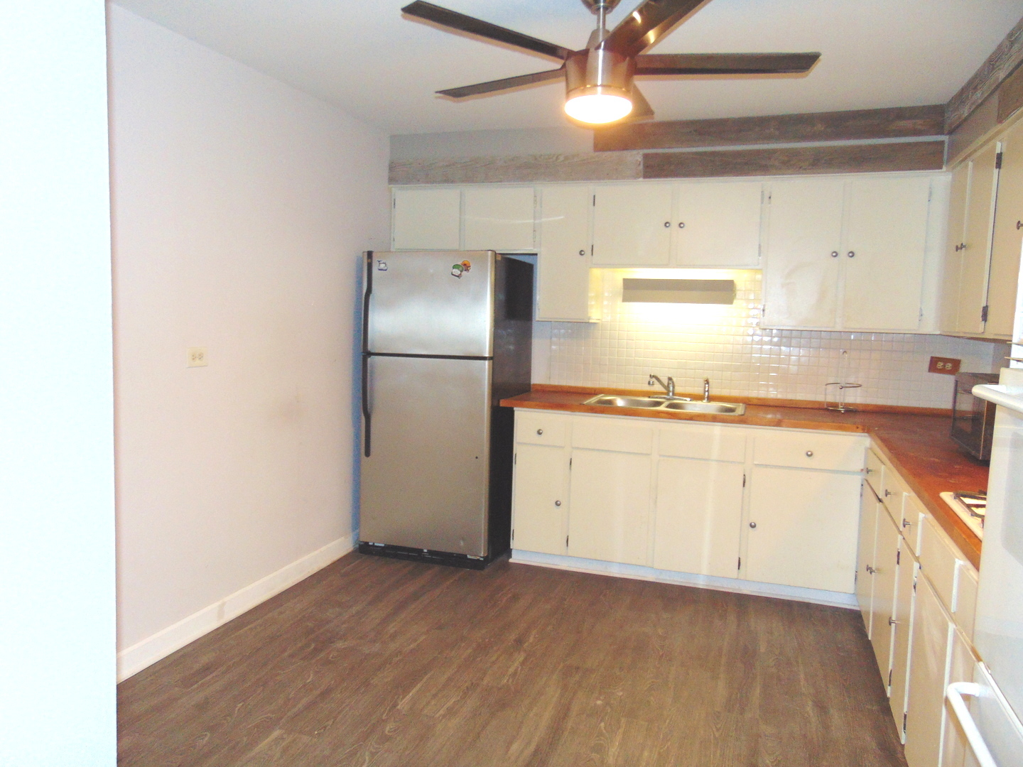 9588 N Terrace Place 208H