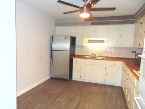 Tiny photo for 9588 N Terrace Place #208H, Des Plaines, IL 60016 (MLS # 12558977)