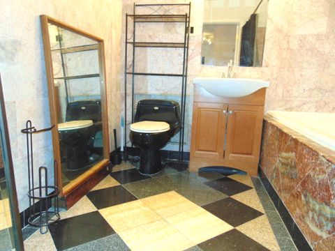 Tiny photo for 9588 N Terrace Place #208H, Des Plaines, IL 60016 (MLS # 12558977)