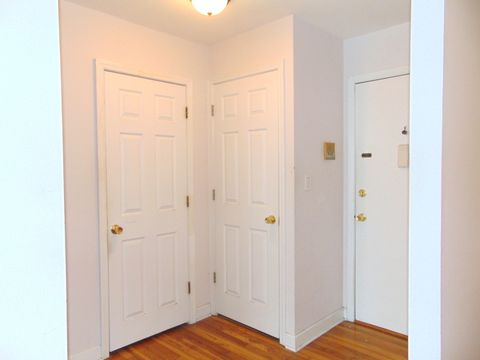 Tiny photo for 9588 N Terrace Place #208H, Des Plaines, IL 60016 (MLS # 12558977)